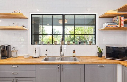 Templeton House | Poolside Paradise in Wine Country- Templeton, Ca