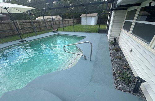 Campbell House | Poolside Paradise Near All the Must-Sees