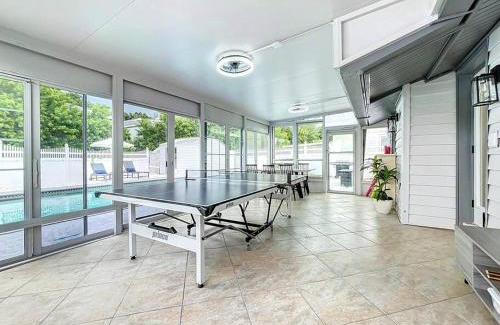 Bee Ridge House | Poolside Paradise Near Siesta Key Beach