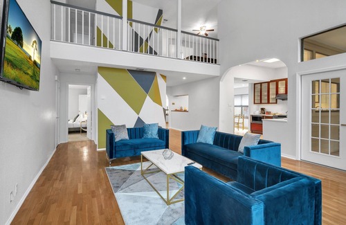 Braun's Farm House | Poolside Paradise with Hot Tub, Sauna & Game Room