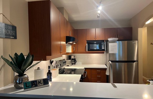 Okanagan-Similkameen House | Poolside Townhome Steps from Lake, Pool, and Hot Tub