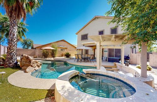 Copper Basin House | Poolside Tranquility