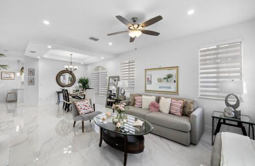 Country Walk House | PoolSide Vacation Home with Theater Gameroom