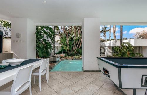 Northcliff Apartment | Poolside Villa