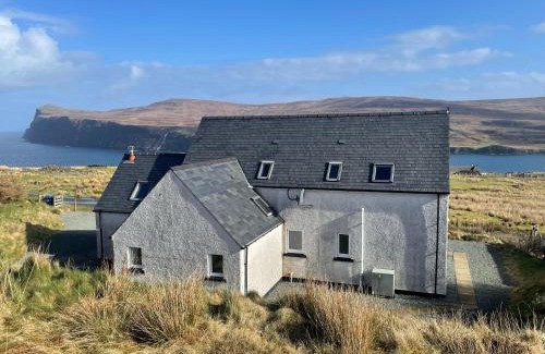 Waternish House | Pooltiel View