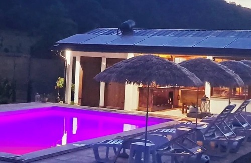 Bihac House | pooltopia holidayhome 3-bedroom estate with a private pool in Bihać