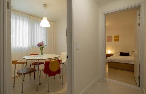 Mok-dong Apartment | Poom Stay, Airport bus, Cozy Stay for Seoul Travelers,Yeomchang Stn, Line 9 Express