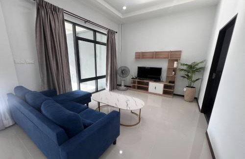 Hat Yai Villa | POOMe House