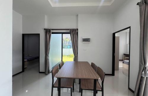 Hat Yai Villa | POOMe House