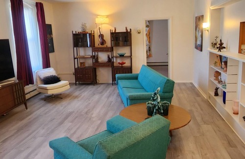 West Liberty Apartment | Pop's Donkey Den Loft