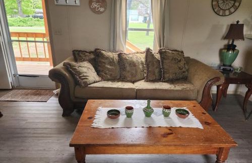 Wagoner House | Pop's Place -Lakeview 3bd 2 ba on 6 acres