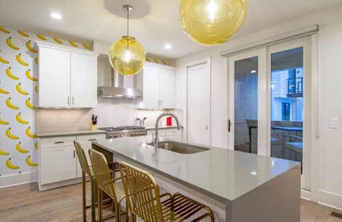 Historic Waverly House | Pop - The Big Fun Townhome - Top Floor Balcony