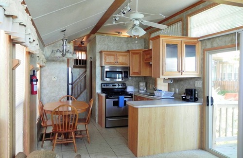 Alba Hotel | Pope's Landing Marina