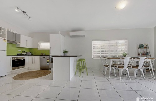 Cooee Bay House | POPLAR COOEE BAY BEACH HOUSE
