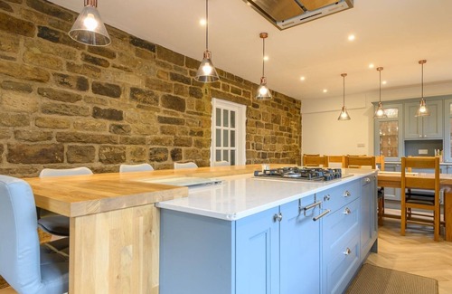 Farsley House | Poplar Farm Retreat - Functions and Events Welcome | Pass The Keys
