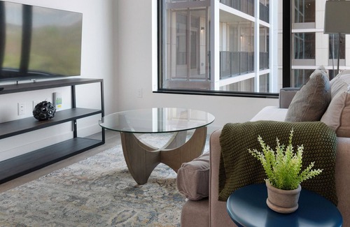 Southwest Apartment | PoplarHouse 1BD 11 - One Bedroom Apartment, Sleeps 2