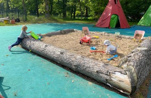 Zepelin House | Poppes Ranch Bauerhof & Campingplätze