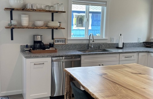 Crescent City Apartment | Poppies Coastal Cottage