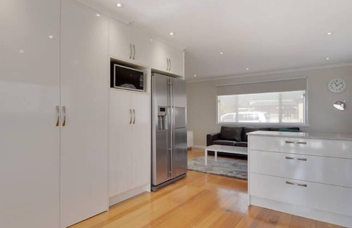 Glenorchy House | Poppies House Hobart