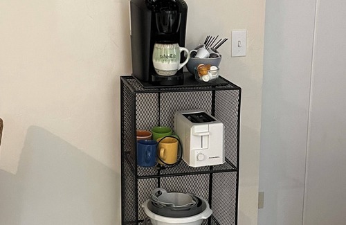 Nob Hill Apartment | Poppies Place @ Pleasant Street Suites
