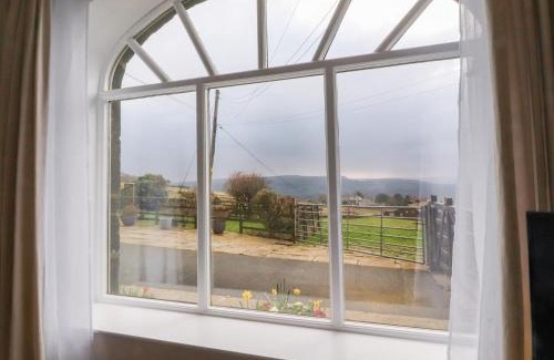 Wadsworth House | Popples Barn