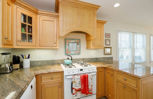 Popponesset House | Popponesset, 2-Bedrooms, 2.5 baths, Sleeps 4, A/C, private deck