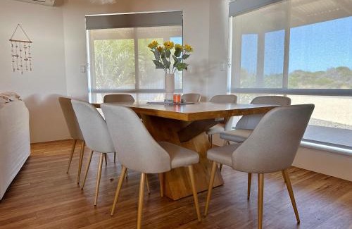 Kalbarri House | Poppy's Place - Kalbarri WA