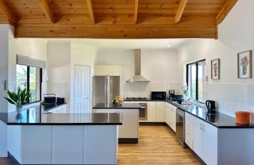 Kalbarri House | Poppy's Place - Kalbarri WA