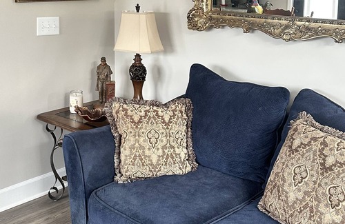 Huntland Apartment | “Pop’s Place” in Historic Huntland, TN- Quaint little town for a cozy stay!