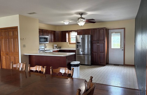 Mystic House | Popular Rathbun Lake Getaway