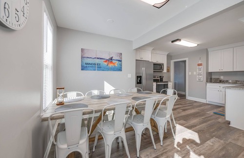 Poquoson House | Poquoson 4 bed, 2 bath! Great Langley Access!