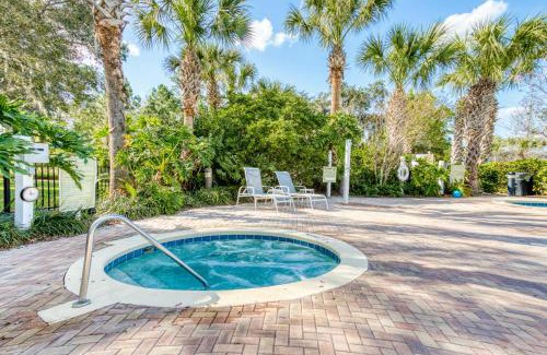 Bahama Bay Apartment | Porch Chat