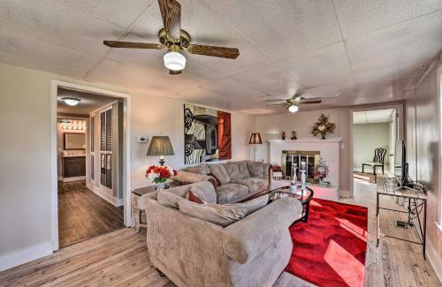 Hudson House | Porch, Fire Pit and Grill Blue Ridge Mtn Cottage!
