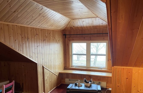 LaSalle Apartment | Porch House ✰ ✰ ✰ ✰ ✰
