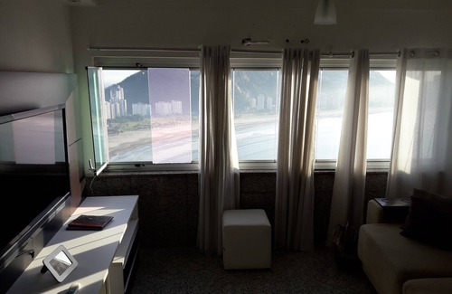 Porchat Island Apartment | Porchat island: sea view!