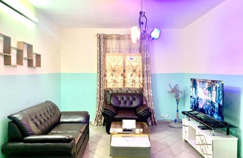 Tignere Apartment | Porche apart mimboman Yde