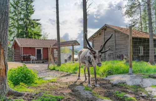 Kokkola Apartment | Poro-Piha Reindeer Yard