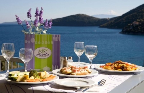 Mikros Gialos RV Rental | Poros Beach