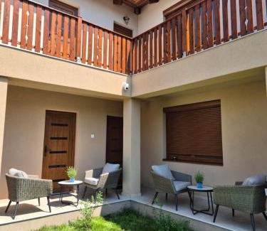Poroszlo Apartment | PoroszLove Vendégház
