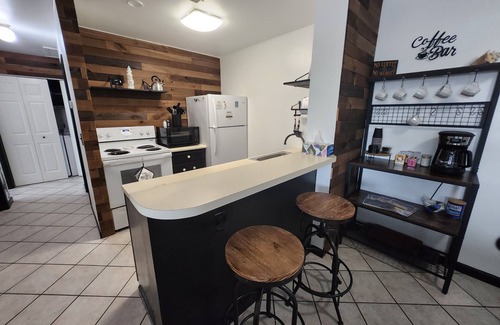 Port Clinton Condo | Port Clinton Paradise-Waterfront 2-bedrooms, Pool, & Hot Tub by Jet Express