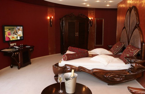 Adazi Hotel | Port Hotel