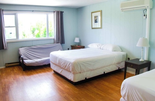 Port Loring Hotel | Port Loring Northland Motel