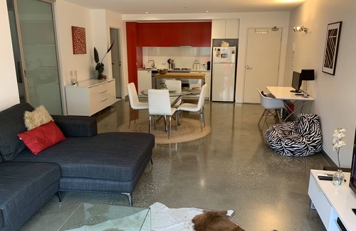 Port Melbourne Apartment | Port Melbourne Perfect 2 Bed