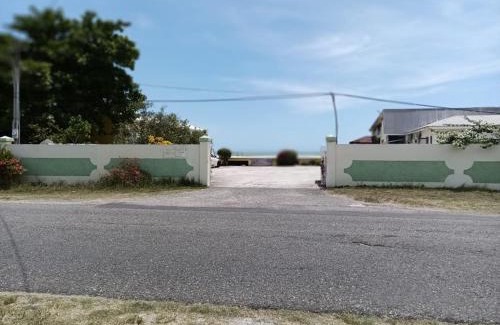 Black River Hotel | Port of Call Hotel