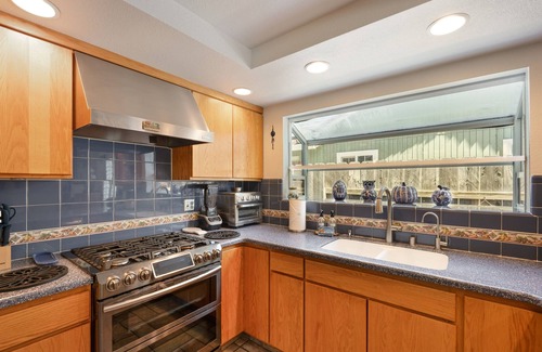 Lodi House | Port Place | Pool, Hot Tub, Fantastic Location!