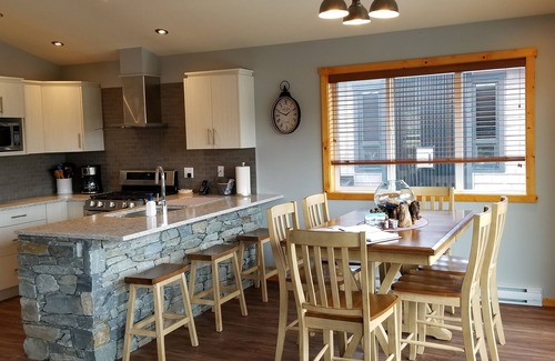 Port Renfrew Cottage | Port Renfrew Cozy Cottage