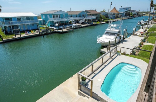 City-by-the Sea Cottage | Port Royal Dream