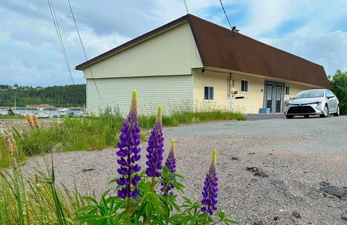 Norman's Cove-Long Cove House | Port suite @ The Homestead Oceanfront