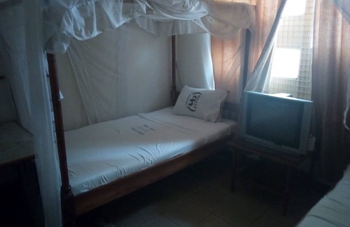 Tangana House | Port View Guest House