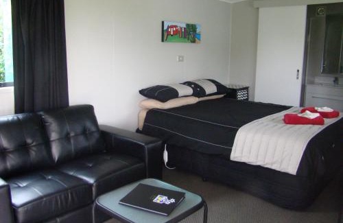 Port Waikato Resort | Port Waikato Holiday Park
